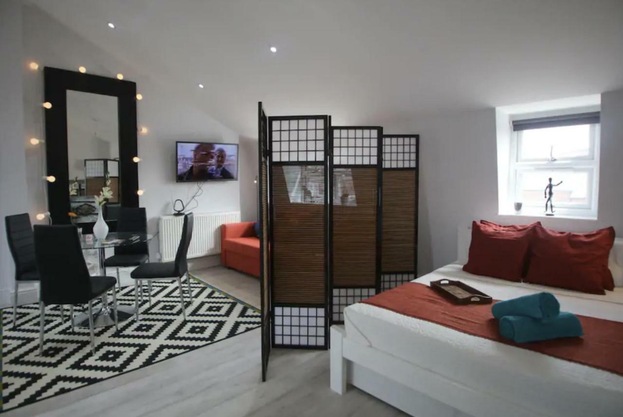 Quirky Cosy Marleybone Victorian Loft Apartment 런던 외부 사진